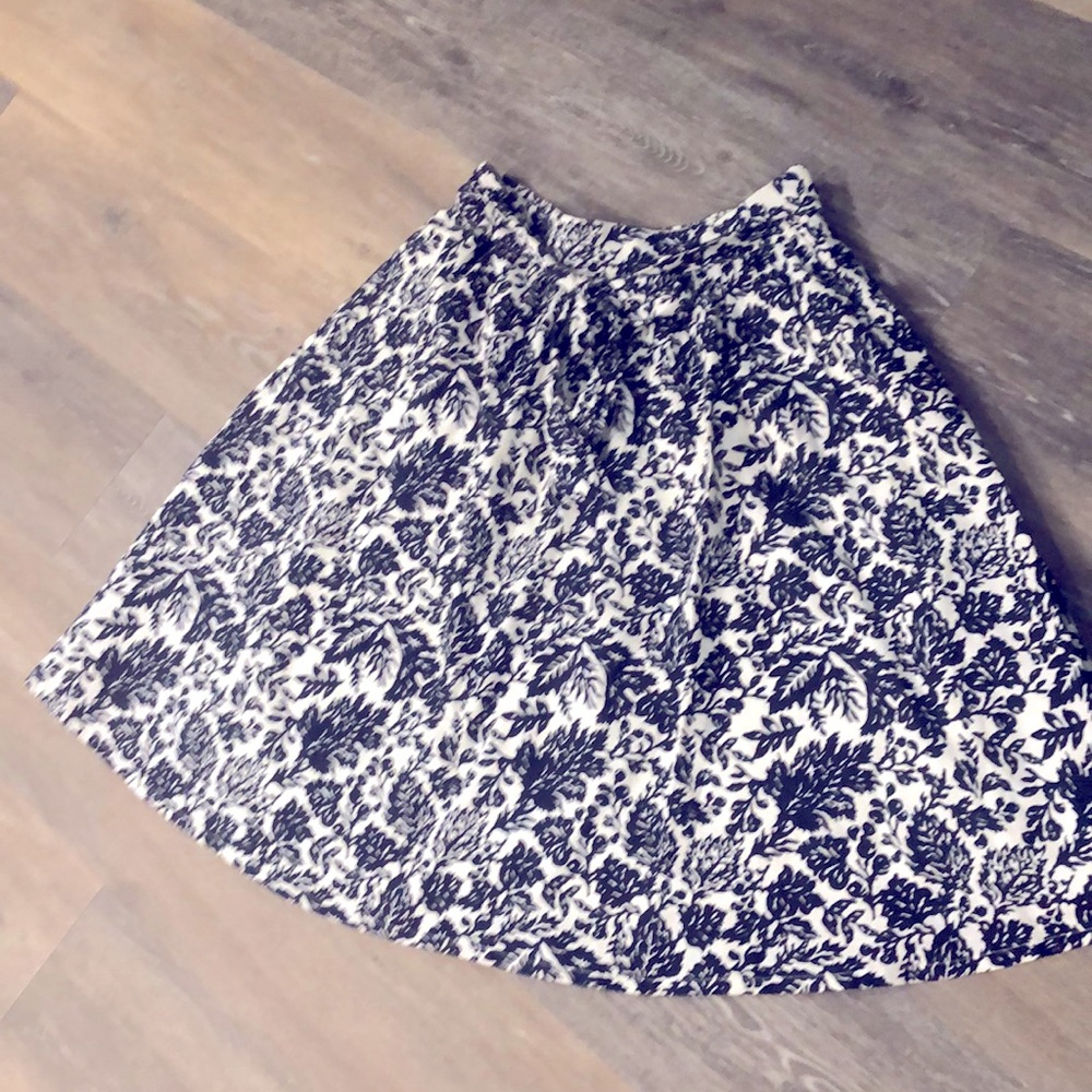 Full skirt